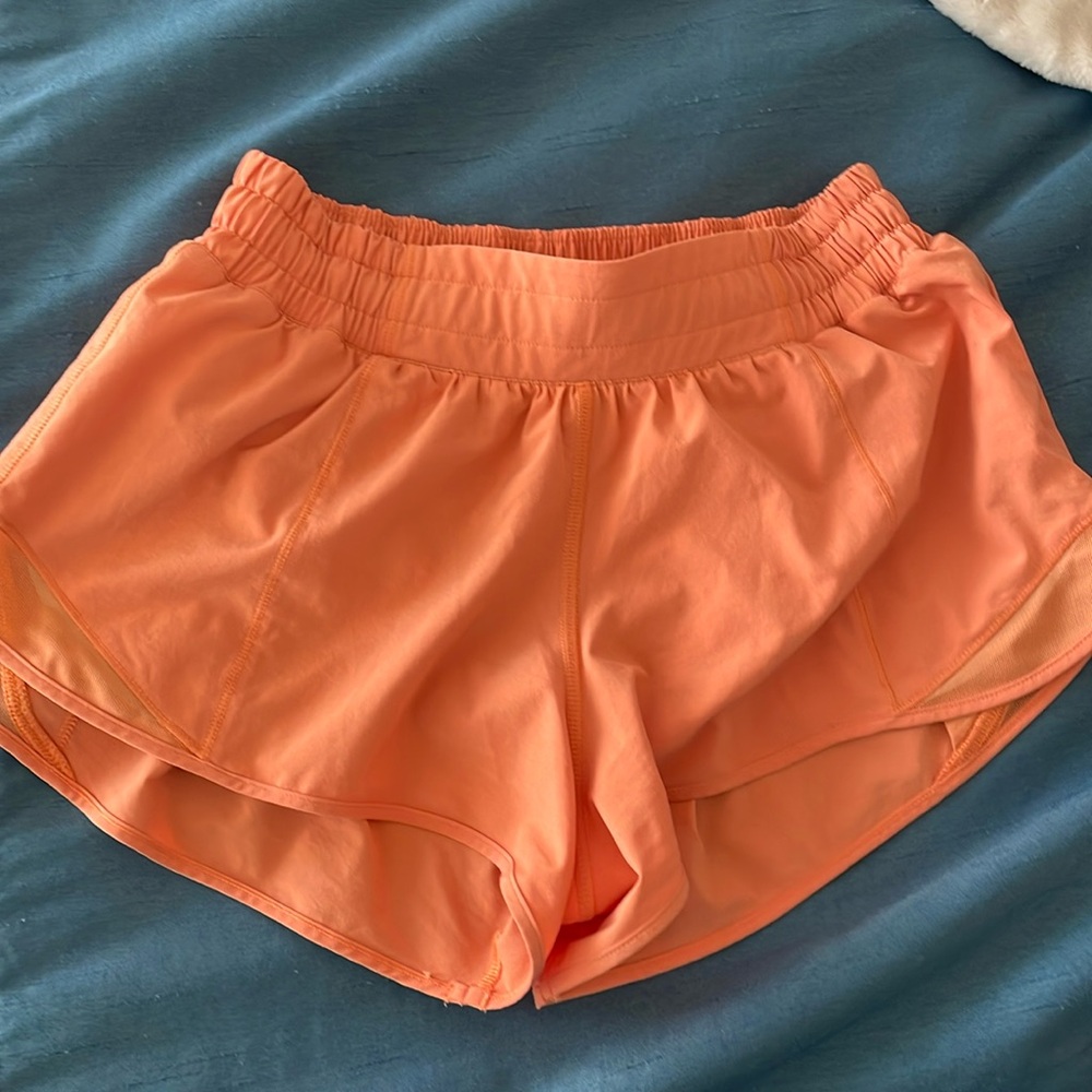 Hotty Hot Lined 2.5" Low-Rise Shorts Size 4 Coral Kiss